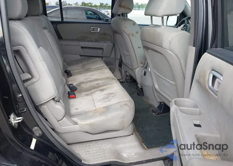 2013 Honda Pilot Lx z USA, uszkodzony, nr VIN 5FNYF3H24DB044230